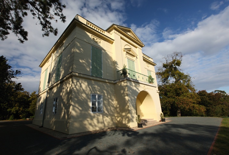 Rybniční zámeček